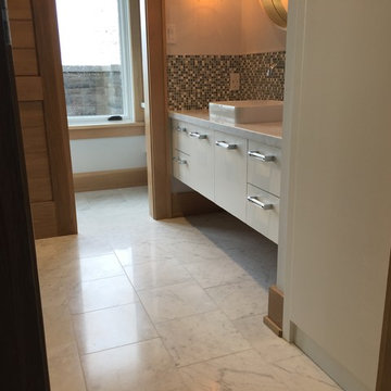 Crystal Beach bathroom