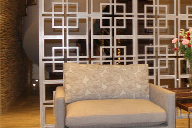 Example of a minimalist home design design in Other