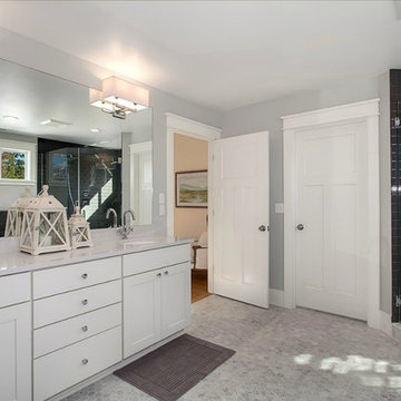 Quiet Palette, Bold Home