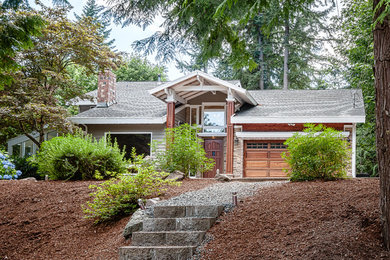 Mountain style home design photo in Seattle