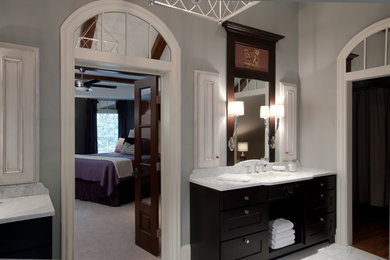 Design ideas for a traditional bathroom in St Louis.