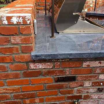 Brick BBQ for a Difficult Space