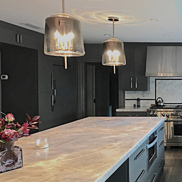 Mid-Century Modern Kitchen for Cooks