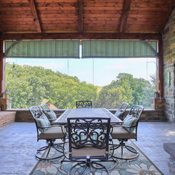 Traditional Rustic Residential Home - Landscaping Stones And Pavers