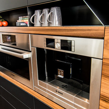 Urban Kitchen in Walnut