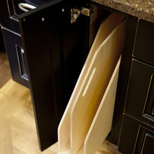 Storage in kitchen Cabinets