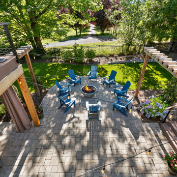 2-level entertaining in Sammamish