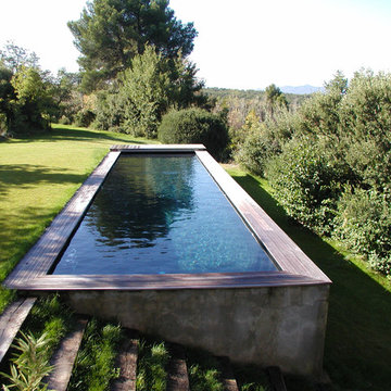 Un bassin Provençal dans l'arrière pays Var