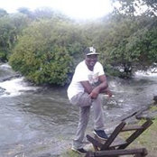 Foto von George Munuka