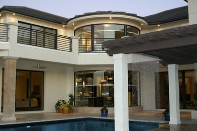 Example of a trendy pool design in Orlando