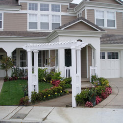 Custom Arbor - Outdoor Decor