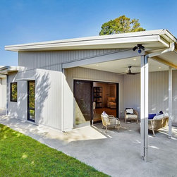 The HAZELBROOK -Blue Mounatains - Outdoor Products