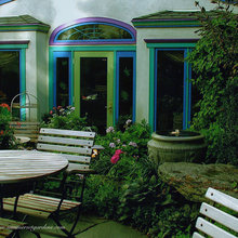 Italy Garden Courtyard
