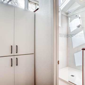 Splashes of Color for Unique Master Bath