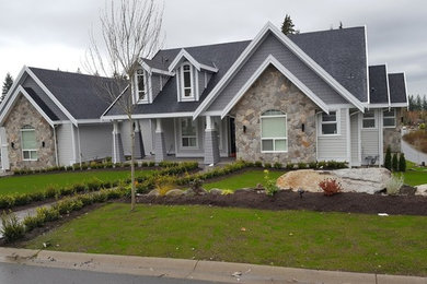 Craftsman exterior home idea in Vancouver
