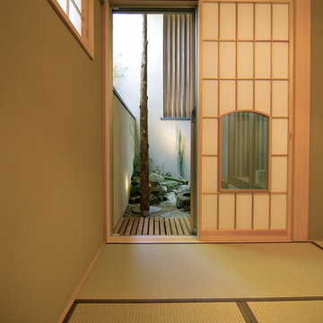 半地下にある和室