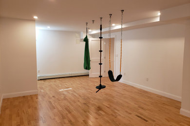 Inspiration for a home gym remodel in Boston