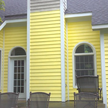 Existing roof line prior to modifications.