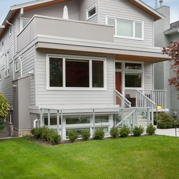 Modern Extended Family - Vancouver
