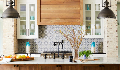 Kitchen of the Week: An Eclectic Look for a Sunny Family Hub