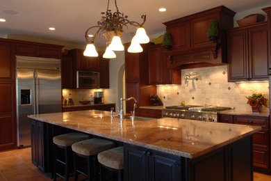Elegant kitchen photo in Los Angeles
