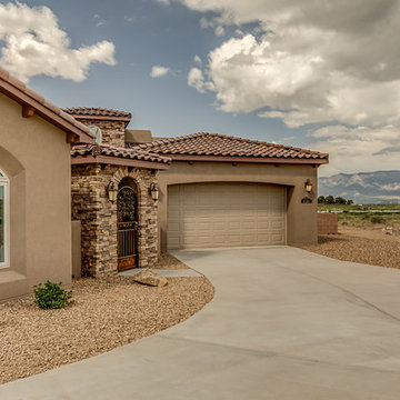 Agua Fria - 2707sf