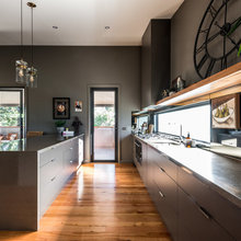Australia Houzz: An Upside-Down Layout Makes Most of Treetop Views
