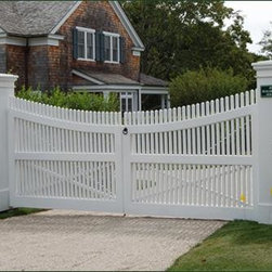 Cellular Vinyl Chestnut Hill Entrance Gate - Outdoor Products