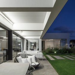 Apex Villa - Windows And Doors