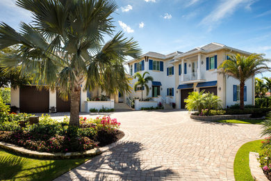 Home design - transitional home design idea in Miami