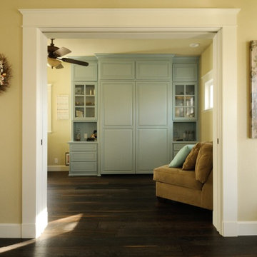 Murphy Bed Guest Room
