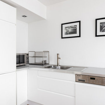 Efficient and elegant - the Parisian kitchen