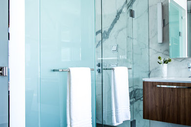 Minimalist bathroom photo in Vancouver
