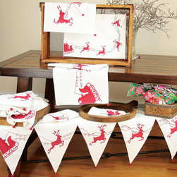 Xia Home Fashions - Reindeer Crewel Holiday Napkins, 20x20, Set of 4 - Napkins