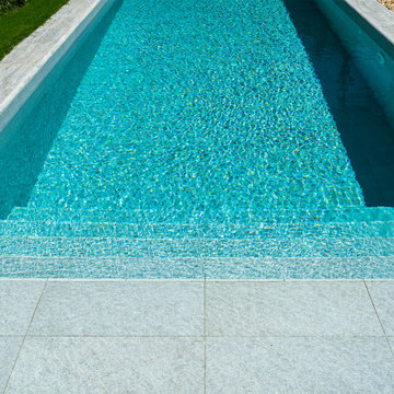 Snow White Porcelain Tiles - Ilıca,Izmir Villa