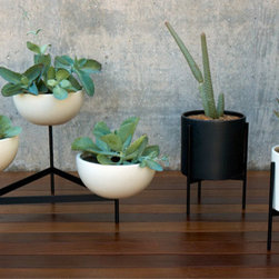 Case Study Ceramic Bowls with Metal Tri-Stand - Products
