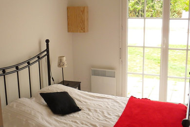 Contemporary bedroom in Nantes.