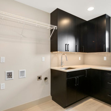 Olde Town Modern - Darst Street Property