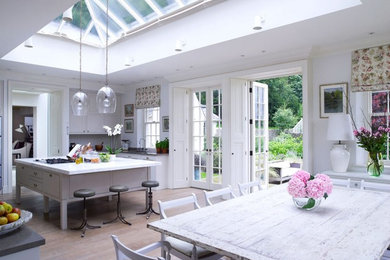 Inspiration for a traditional kitchen in London.