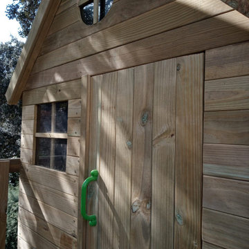 Casitas en los árboles y diversos proyectos