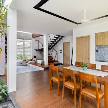 COURTYARD HOUSE