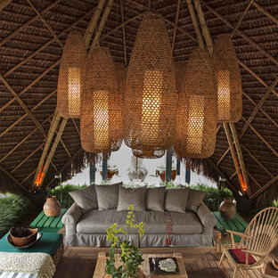 トロピカルスタイルのおしゃれなデッキの写真