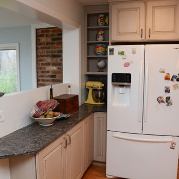 McLean, VA Quartz Kitchen Countertops