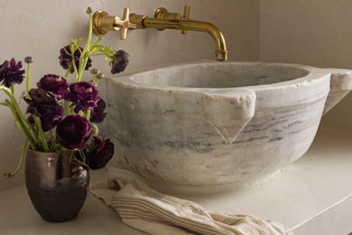 Mid-sized mountain style powder room photo in San Diego