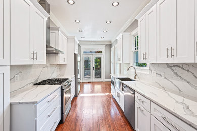 Example of a minimalist kitchen design in Atlanta