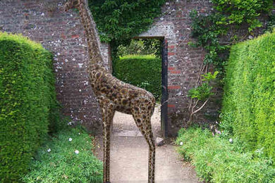 Metal Garden Giraffe Sculpture