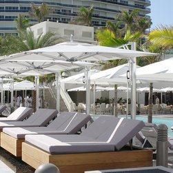 TUUCI: Ocean Master MAX Single Cantilever - Outdoor Umbrellas