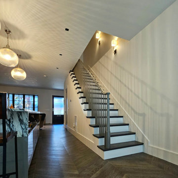 Project #112 | Traditional Staircase with Continuous Rail System