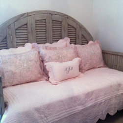 Custom little girl's bed - Kids Beds