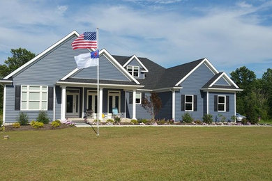 Home design - traditional home design idea in Philadelphia